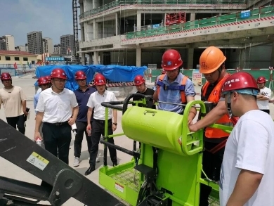 AG真人网址 AG真人携手中建八局宏信建发开展高空作业车安全管理培训(图3)